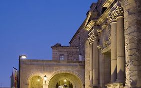 Parador De Plasencia